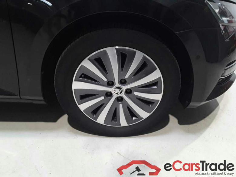 Skoda Superb Combi (3V5)(06.2015->) DE - Kb5 2.0 TSI EU6d, Style OPF, (Facelift) 2021 - 2024 #3