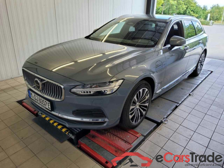 Volvo V90 Kombi (03.2016->) DE - Kb5 T6 Twin Engine AWD PHEV EU6d, Core, 2021 - 2024