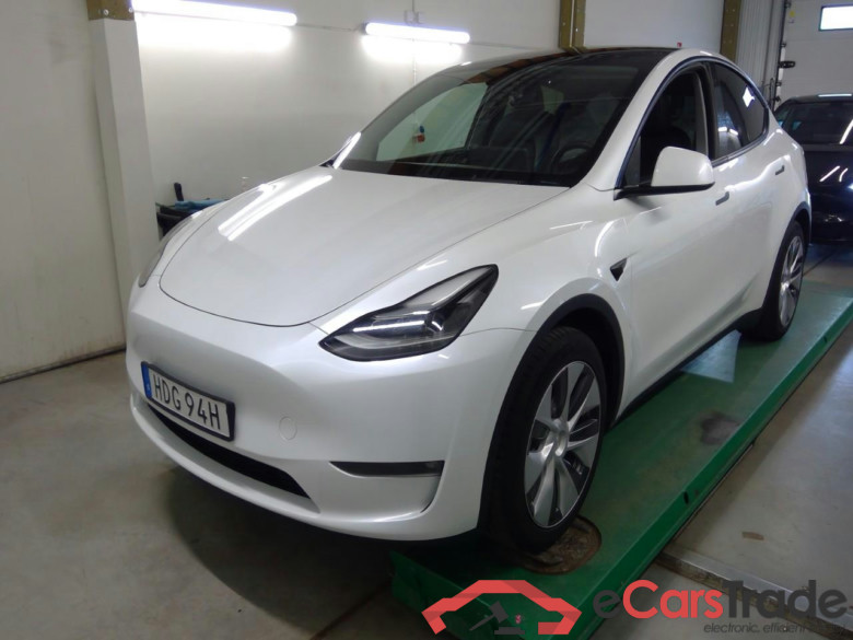 Tesla Model Y Long-Range AWD