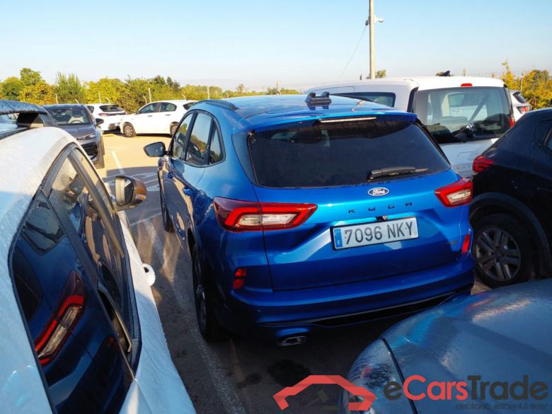 FORD Kuga 2.5 PHEV 243cv WT + Gancho AutomÃ¡tico ST-LINE X(Panorama-Roof + Winterpack + Tow bar + All season Tyres) #2