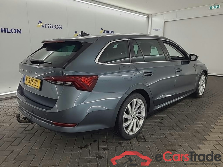 SKODA Octavia Combi 1.5 TSI First Edit. #3