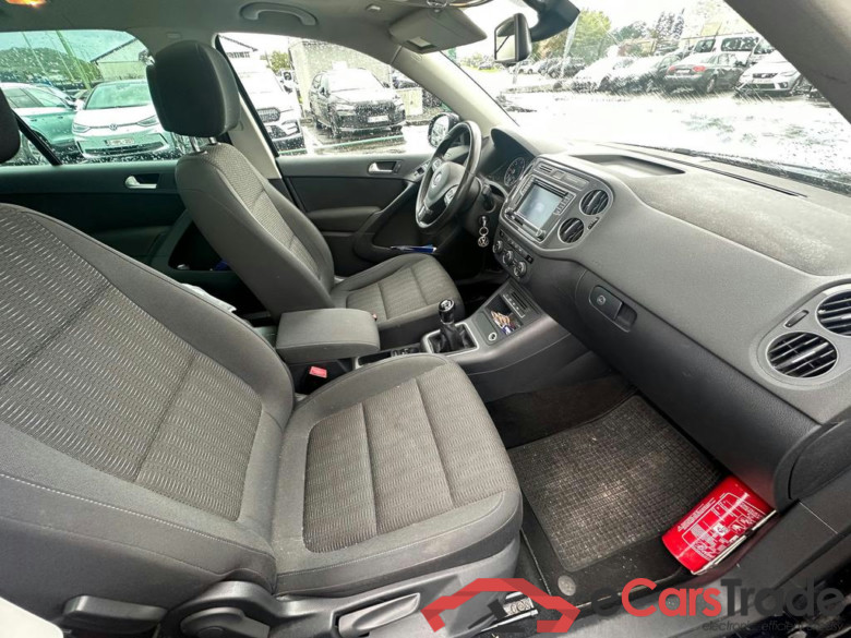 VOLKSWAGEN Tiguan Trend & Fun 2.0 TDI SCR BlueMotion Technology 81 kW (110 ch) 6 vitesses manuel #3