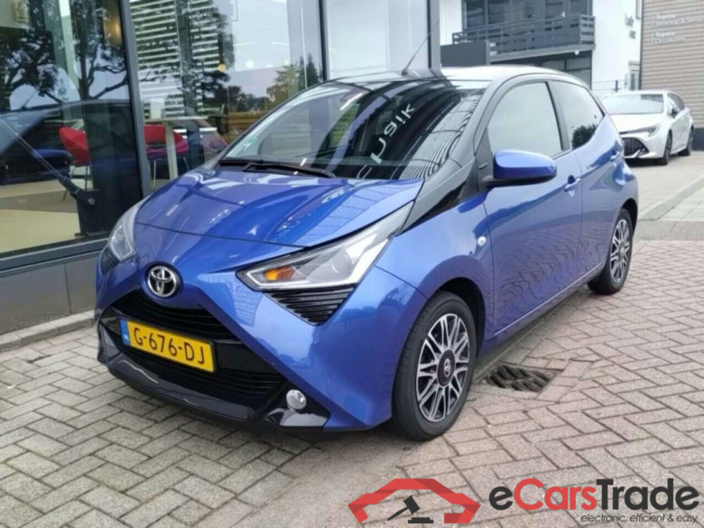 TOYOTA Aygo 1.0 VVT-i x-cite
