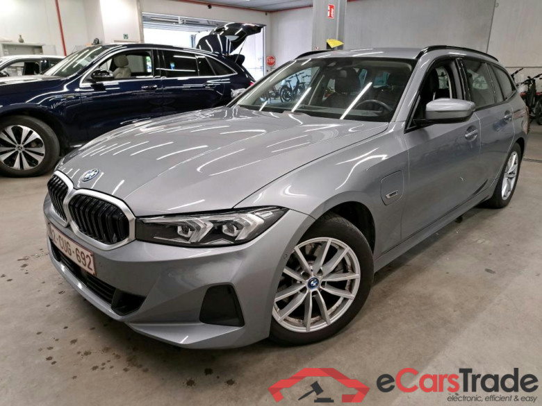 BMW - BMW 3 TOURING 320e 204PK With Vernasca Heated Sport Seats & Driving Assistant & Active Cruise & Parking Assistant Pack* HYBRID * #1