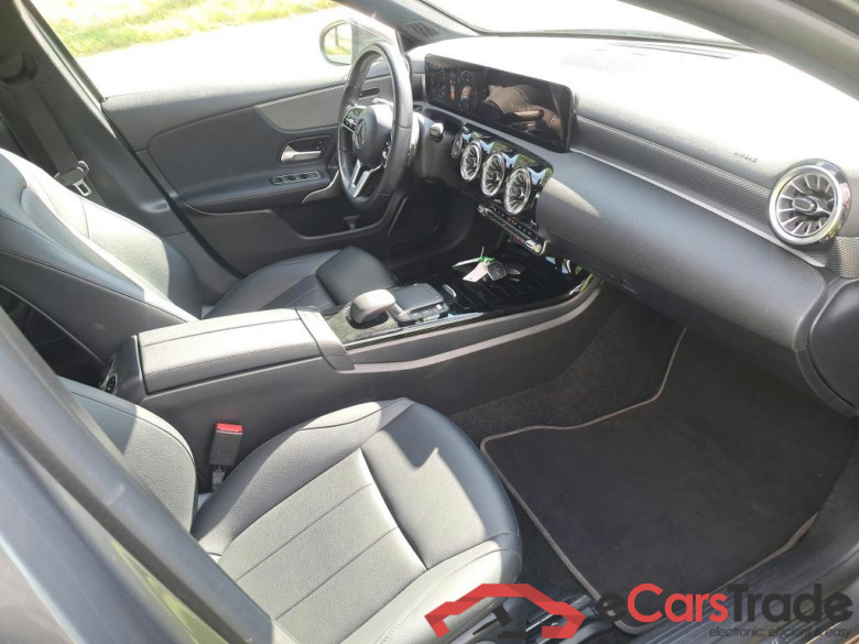 MERCEDES - MER A 180 d 116PK 8G-DCT Business Solution Luxury #3