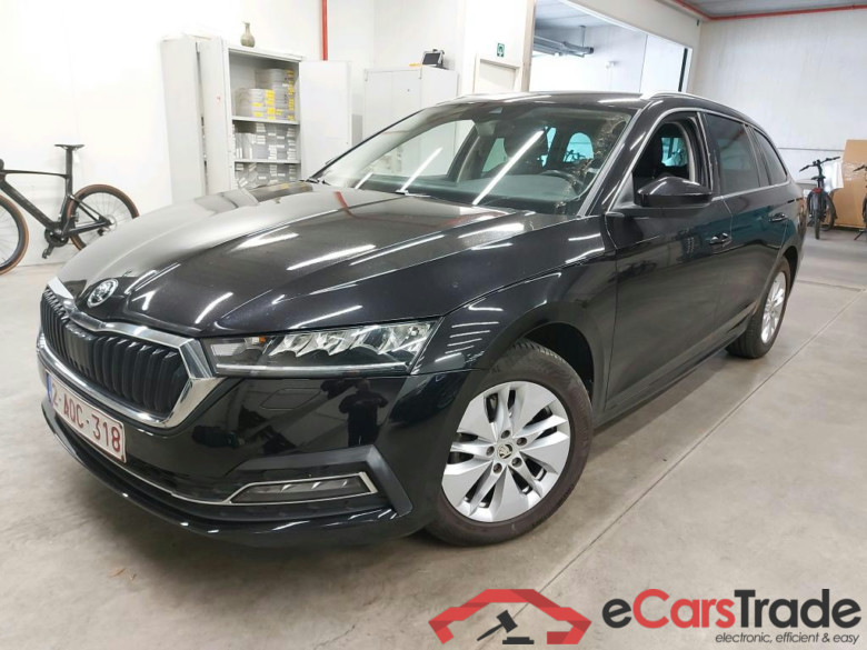 SKODA - SKO OCTAVIA COMBI TSI eTec 110PK DSG7 Clever & Removable Towing Hook * PETROL *