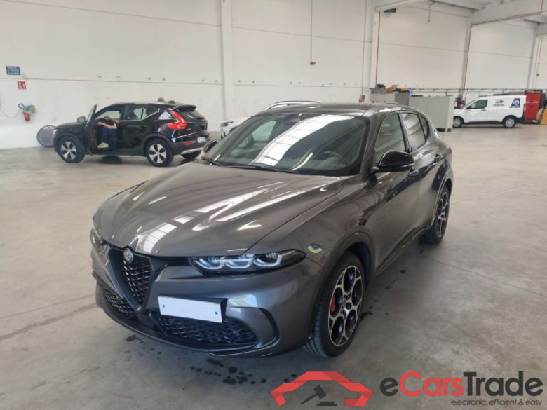 ALFA ROMEO TONALE / 2022 / 5P / SUV 1.3 280CV PLUG IN HYBRID AT6 VELOCE Q4 #1