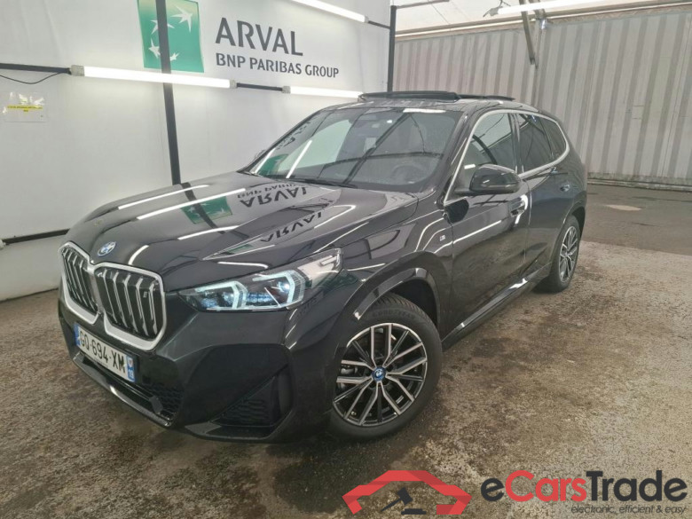 Série iX1 30 xDrive M Sport 64kWh BVA