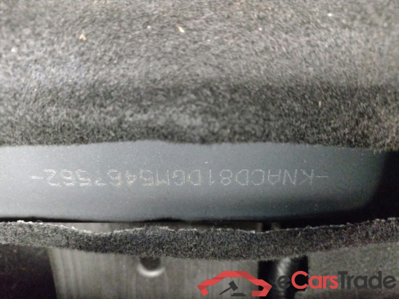 KIA NIRO 1.6 GDI PHEV PACE DCT #6