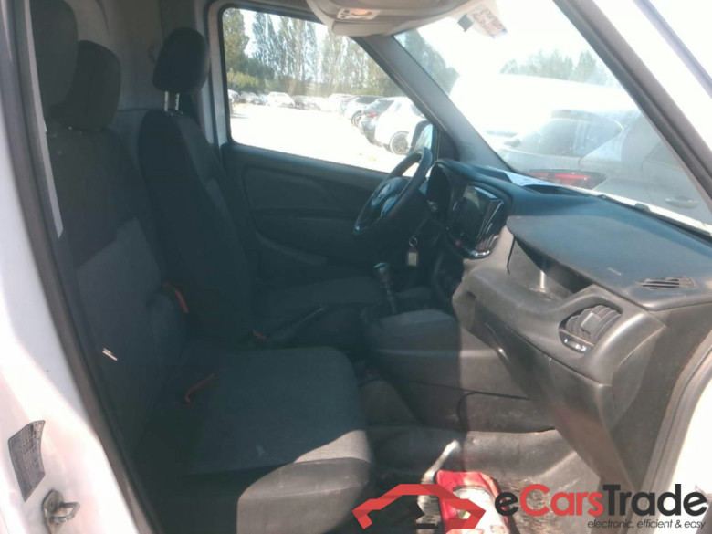 DOBLO CARGO 1.6MJT 105PRO LOUN #5