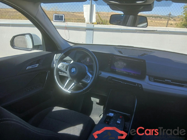 BMW X1 / 2022 / 5P / todoterreno xDrive25e #3