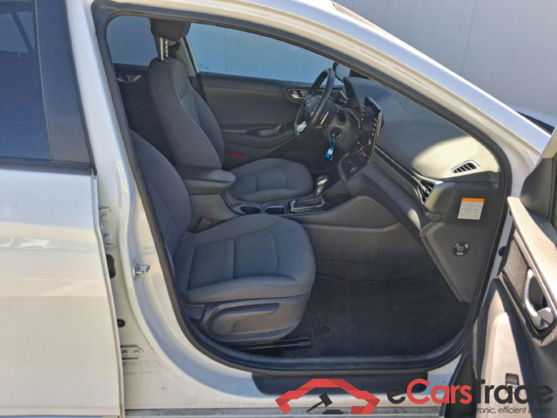 HYUNDAI IONIQ / 2019 / 5P / berlina con portón 1.6 GDI HEV Klass DCT #6