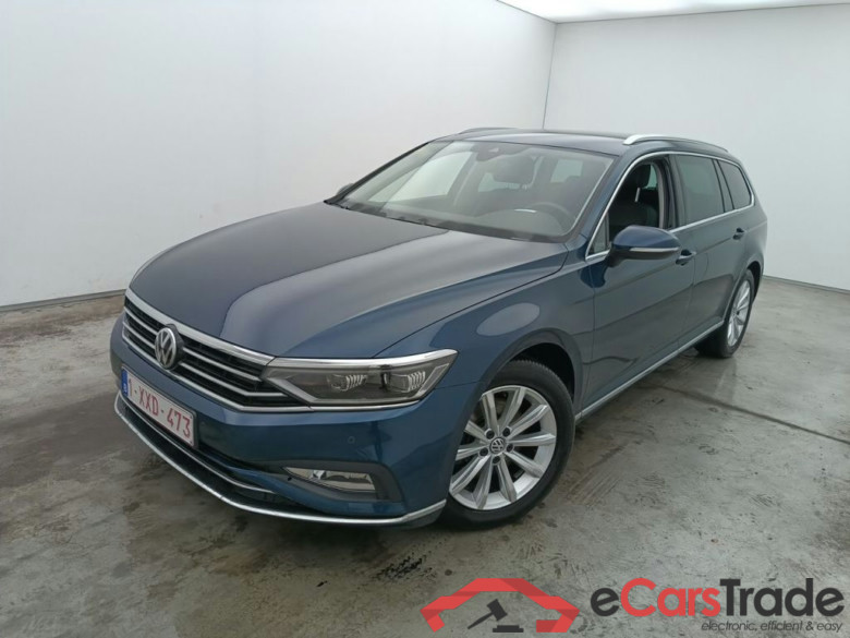 Volkswagen Passat Variant 1.6 TDI SCR DSG7 Elegance Business 5d