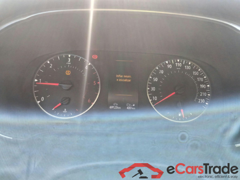 RENAULT Mégane / 2020 / 5P / berlina con portón Business Blue dCi 85 kW (115CV) -SS #4