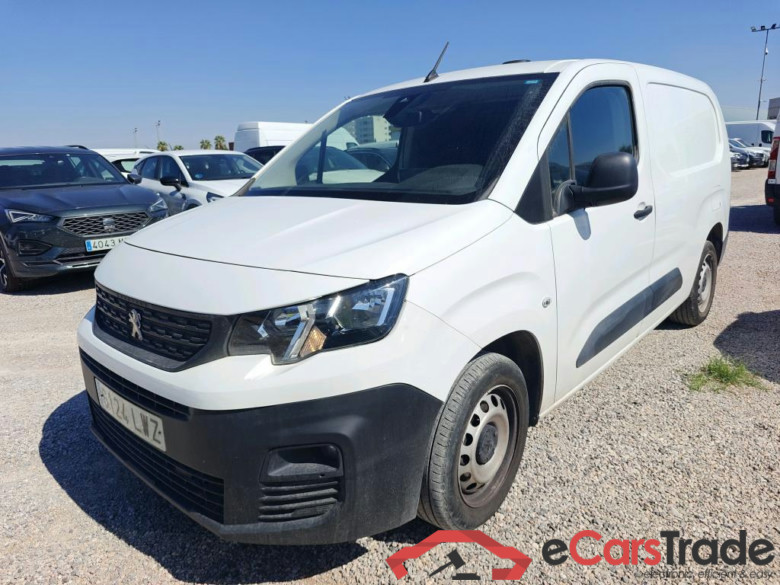 PEUGEOT Partner / 2018 / 4P / furgón derivado de turismo Premium Long 1000kg BlueHDi 73kW