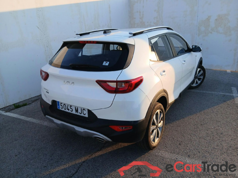 KIA Stonic / 2017 / 5P / todoterreno 1.0 T-GDi 74kW (100CV) MHEV MT Concept #2