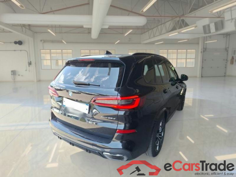 BMW X5 / 2018 / 5P / SUV XDRIVE 25D MSPORT AUTOM. #2