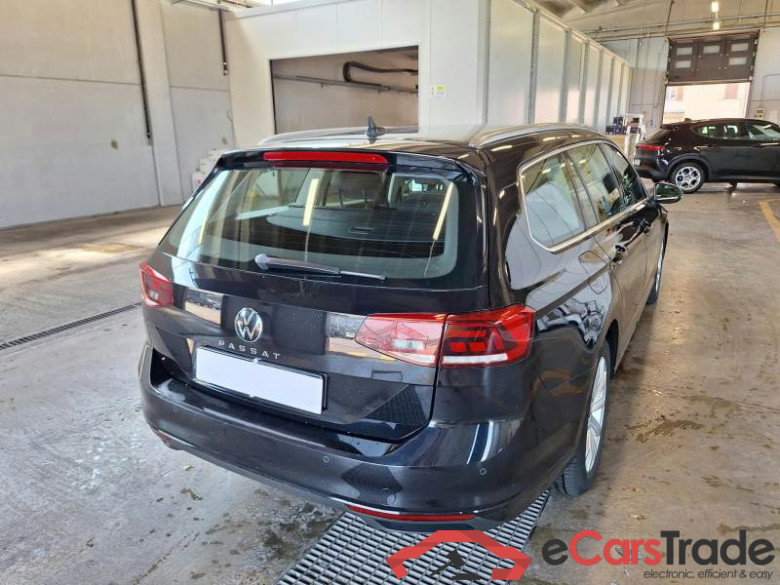 VOLKSWAGEN PASSAT / 2019 / 5P / STATION WAGON VAR. 2.0TDI SCR EVO 110KW BUSINESS DSG #2