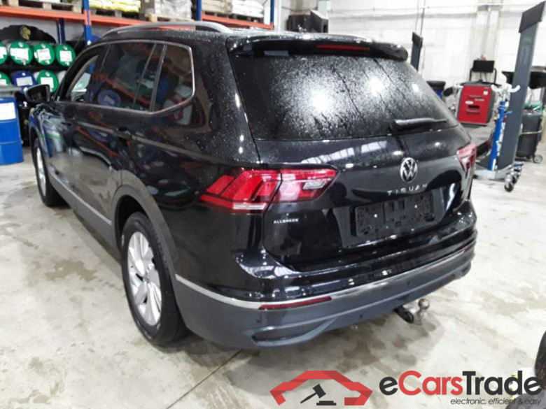 VOLKSWAGEN Tiguan Allspace  #3