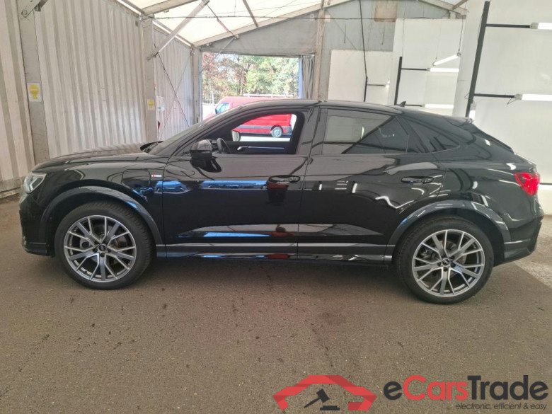 AUDI Q3 Sportback / 2019 / 5P / SUV 45 TFSI E 245 S TRONIC S LINE #4
