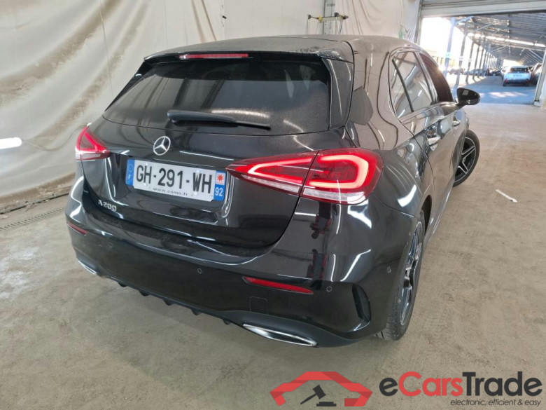 MERCEDES-BENZ Classe A Compact / 2018 / 5P / Berline A 200 AMG Line 7G-DCT #3