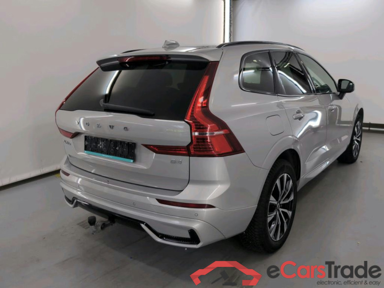 VOLVO XC60 2.0 B4 P MHEV PLUS DARK AUTO #4