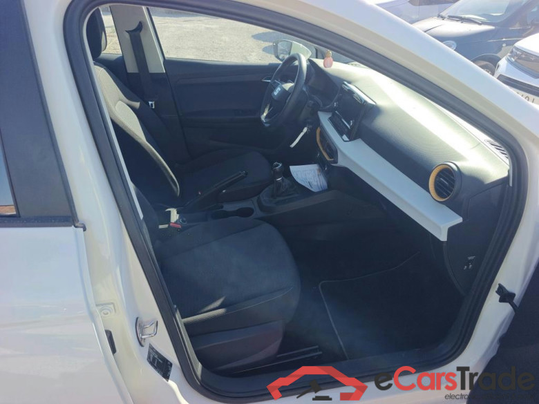SEAT Ibiza / 2017 / 5P / berlina con portón 1.0 TSI 81kW (110CV) Style XL(SP) #6