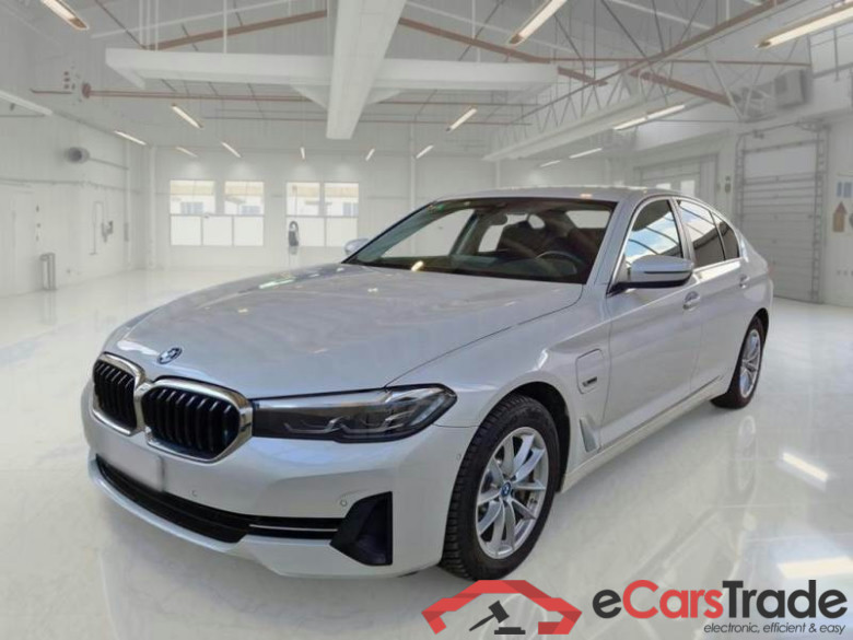 BMW SERIE 5 / 2020 / 4P / BERLINA 530E XDRIVE BUSINESS AUTO