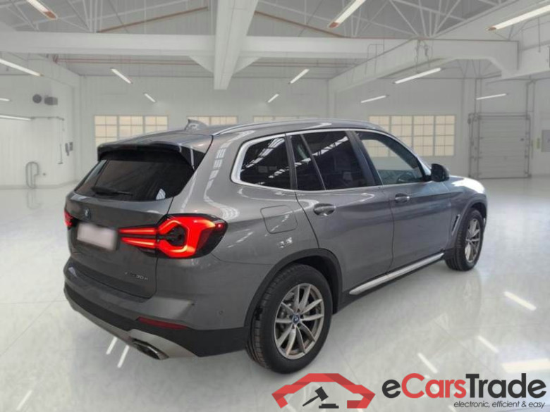 BMW X3 / 2021 / 5P / SUV XDRIVE 30E #2