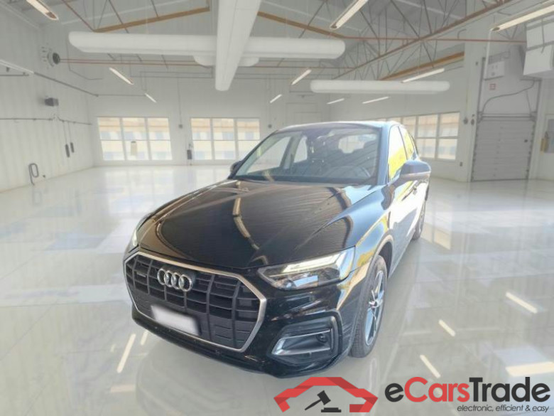 AUDI Q5 / 2020 / 5P / SUV 50 TFSI E BUSINESS QUATTRO S TRONIC #1