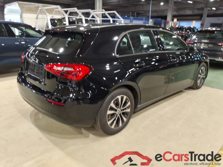 MERCEDES-BENZ CLASS A (W177) A 160 Business Solution #4