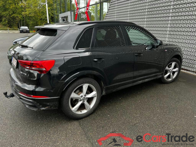 AUDI Q3 35 TFSI Business Edition S line S tronic