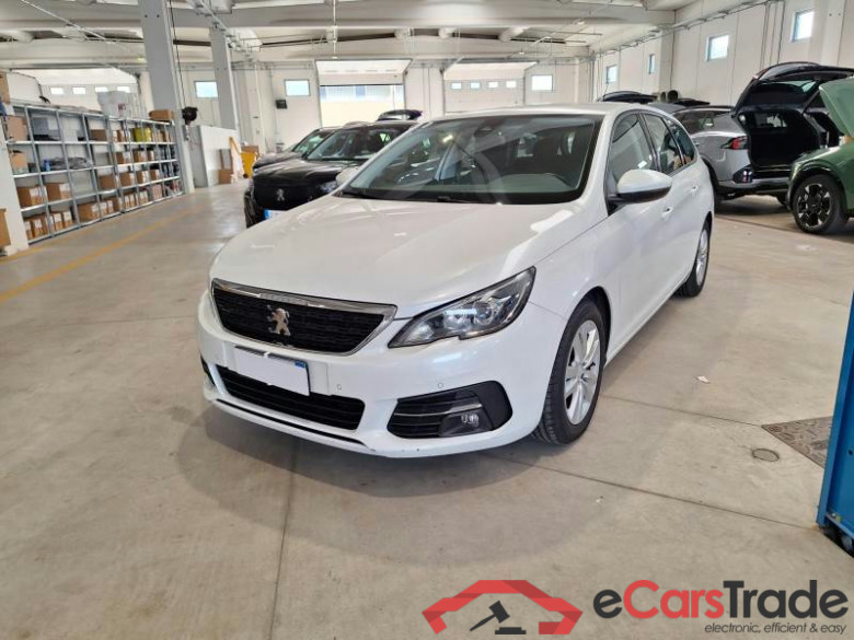 PEUGEOT 308 / 2017 / 5P / STATION WAGON SW ACTIVE BUSINESS BLUEHDI 130 SeS #1