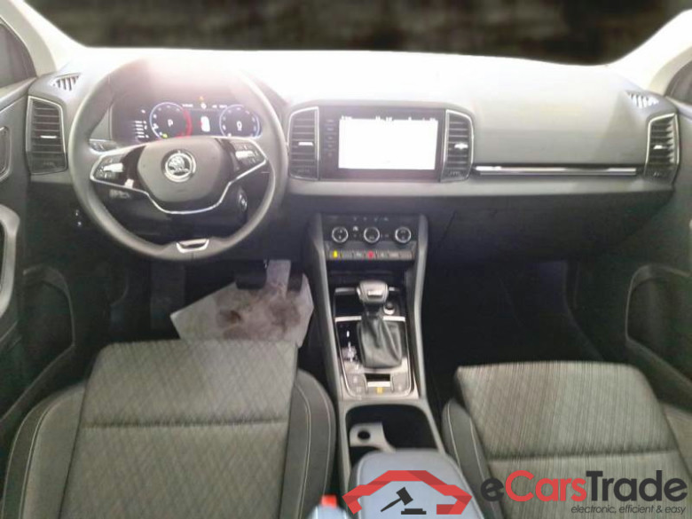 SKODA Karoq / 2022 / 5P / SUV 2.0 TDI 85KW EVO SCR Style DSG #3