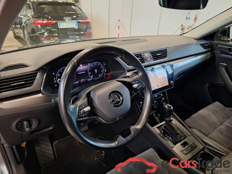 SKODA SUPERB WAGON / 2019 / 5P / STATION WAGON 2.0 TDI EVO 110KW STYLE DSG #3