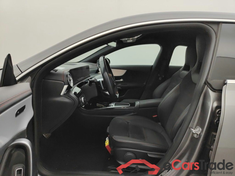 Mercedes-Benz CLA CLA 250 e AMG Line 4d #3