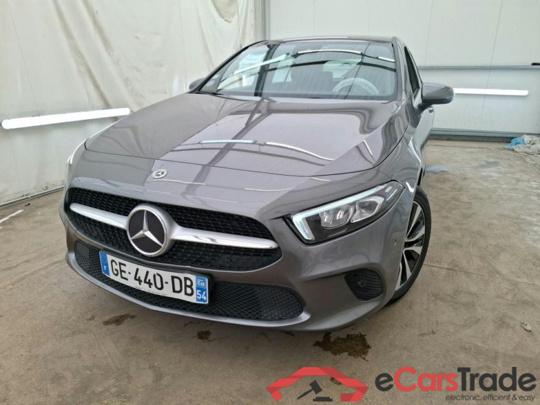 MERCEDES-BENZ Classe A Compact / 2018 / 5P / Berline A 250 e Business Line 8G-DCT #1