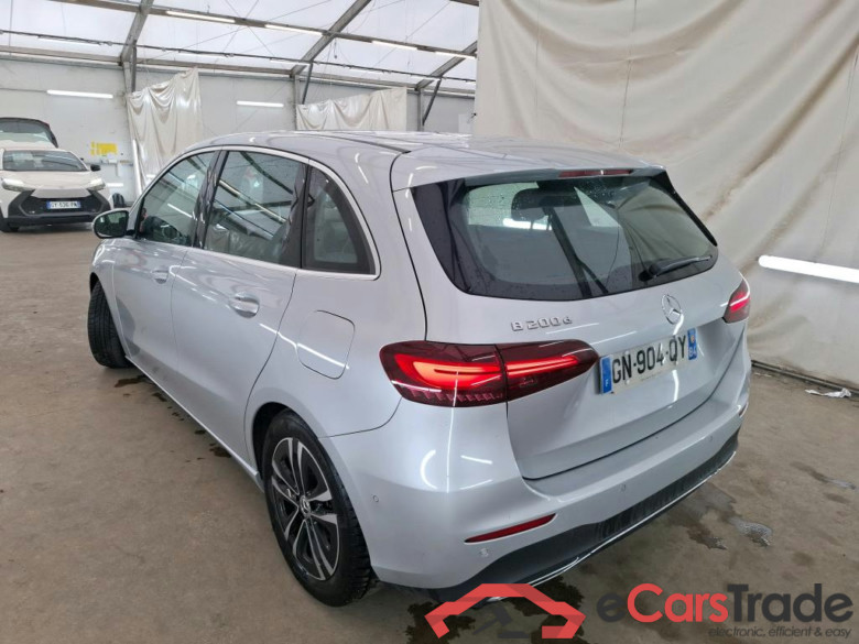 MERCEDES-BENZ Classe B / 2022 / 5P / monospace B 200 d Business Line #2