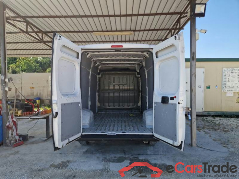 PEUGEOT BOXER / 2014 / 4P / FURGONE 333 L2H2 2.2 BLUEHDI 140CV SeS #5