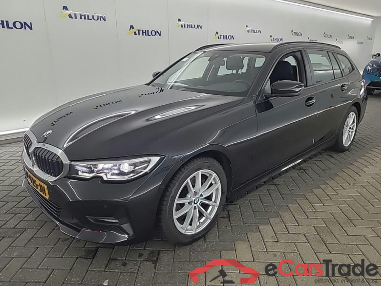 BMW 3-serie Touring 318iA Business Edition 5D 115kW #1