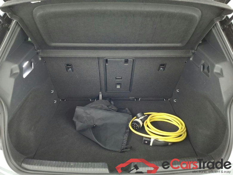 VOLKSWAGEN ID.3 58kWh 150kW Business auto 5D #5