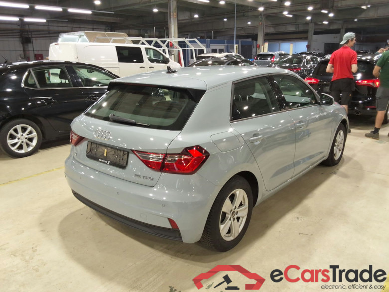 AUDI A1 1.0 25 TFSI ATTRACTION #4