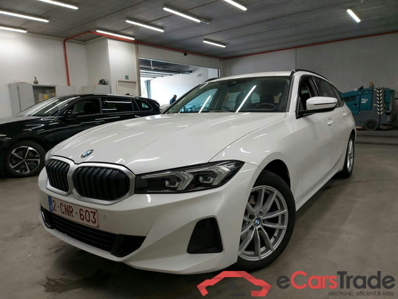BMW - BMW 3 TOURING 316d 122PK With Climatic & Navigation & Park Sensors Front & Rear & Foldable Trailer Hook