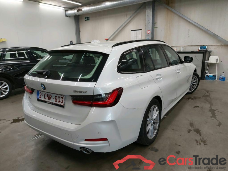 BMW - BMW 3 TOURING 316d 122PK With Climatic & Navigation & Park Sensors Front & Rear & Foldable Trailer Hook #2
