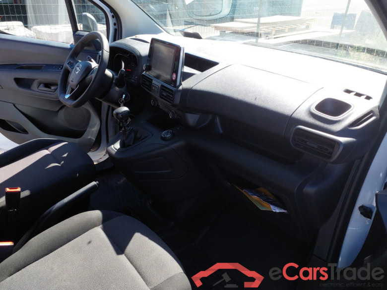 OPEL Combo  OPEL Combo  CARGO HDI 100 TAILLE M 950KG + PACK CHANTIER + CAMERA AR + RADIO DAB TABLETTE 8’’ #4