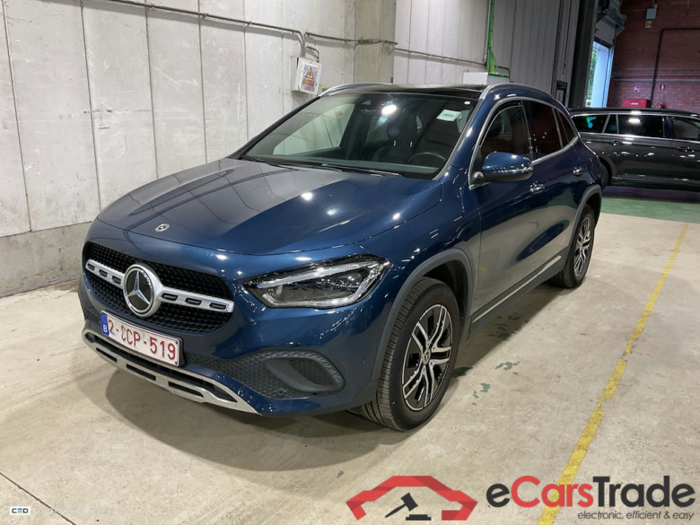 MERCEDES-BENZ GLA 1.3 GLA 250 E DCT BUSINESS SOLUTION