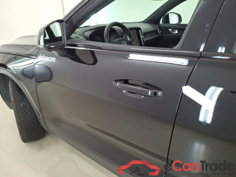 VOLVO XC40 RECHARGE CORE #4