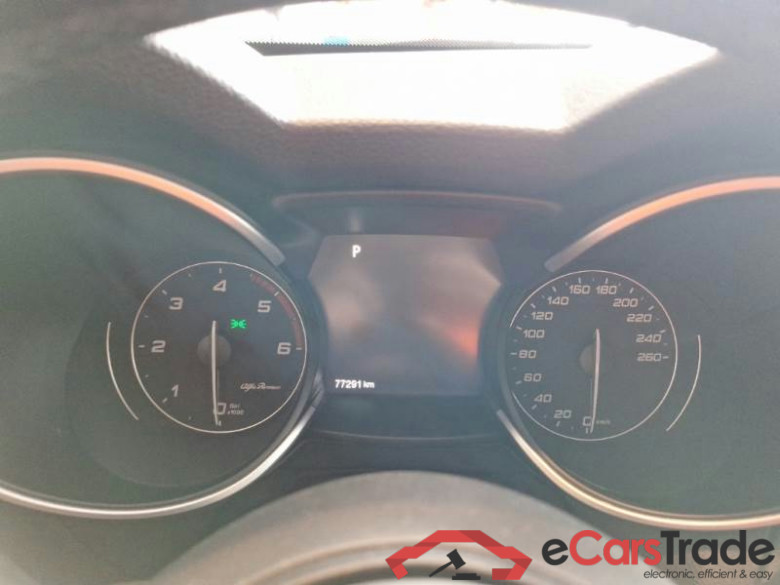 ALFA ROMEO STELVIO / 2017 / 5P / SUV 2.2 TD 190 CV SUPER BUSINESS AT8 Q4 #4