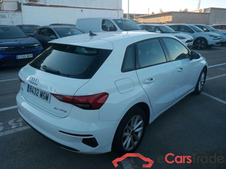 AUDI A3 / 2020 / 5P / berlina con portón Sportback 30 TFSI 81kW (110CV) S tronic #2