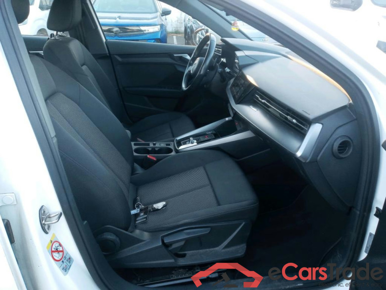 AUDI A3 / 2020 / 5P / berlina con portón Sportback 30 TFSI 81kW (110CV) S tronic #6